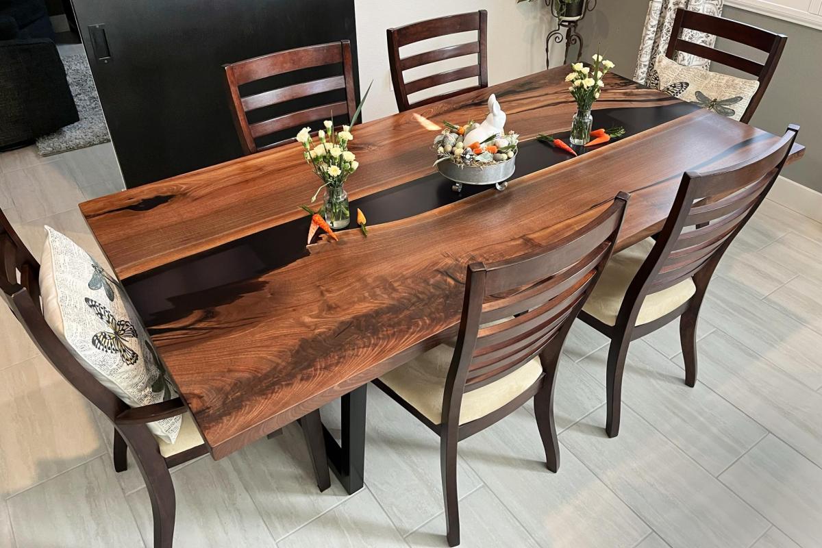 walnut-dining-table-with-translucent-epoxy-1818-6